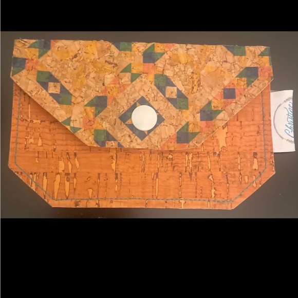 Handmade coin wallet made out of corkscrew comes with clear bag (new) - Picture 1 of 4